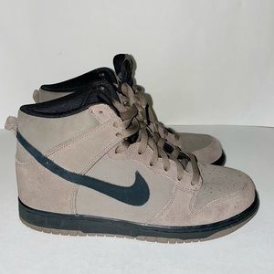 Nike Women’s Dunk High in Suede Mocha Tan